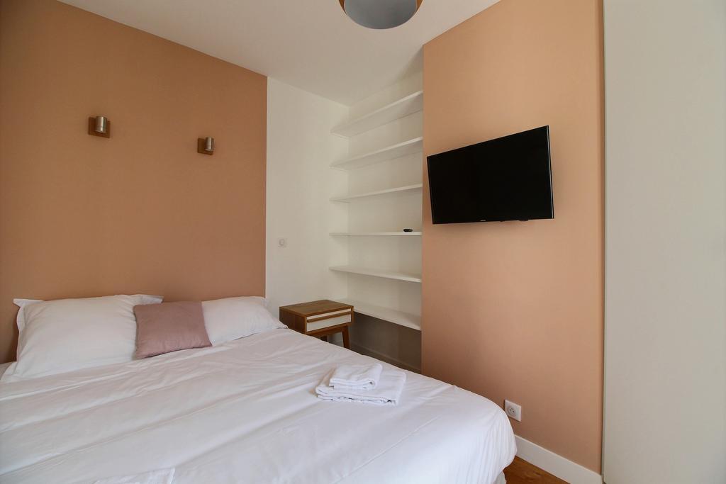 Hôtel Le Colisée Parigi Esterno foto