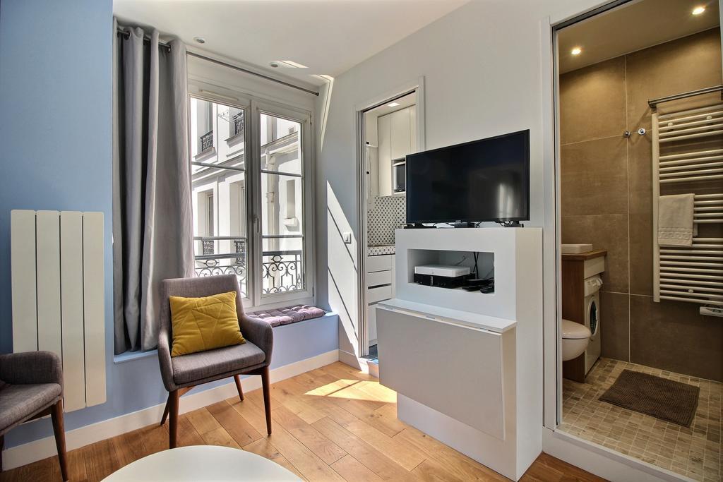 Hôtel Le Colisée Parigi Esterno foto